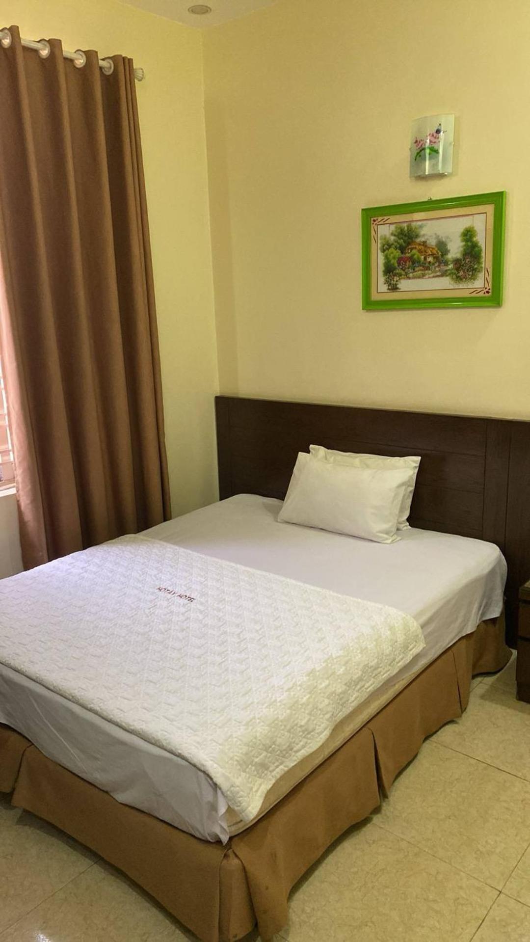 Ho Tay Hotel Ha Long Bagian luar foto