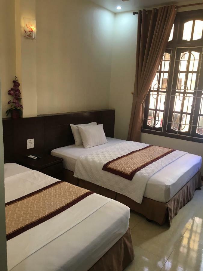 Ho Tay Hotel Ha Long Bagian luar foto